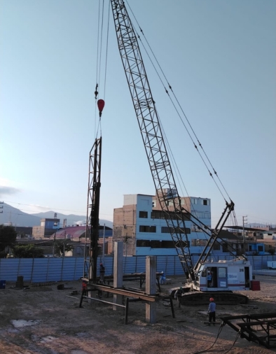 hincado-de-pilotes-en-chimbote-10