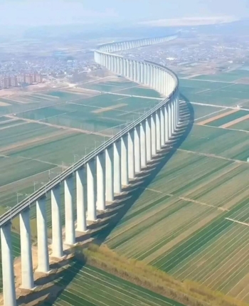 Pilotes excavados en grandes obras de infraestructura del Ferrocarril Haoji en China