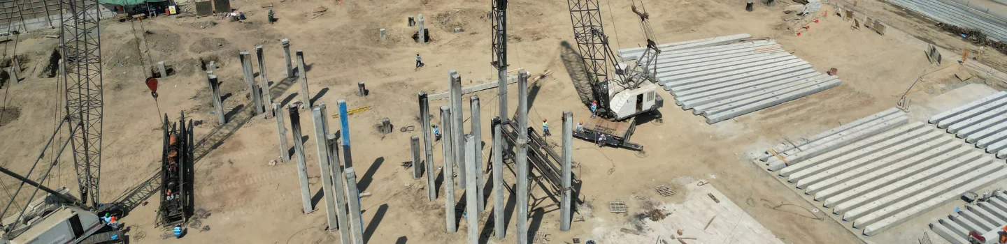 hincado de pilotes en chimbote dcc peru